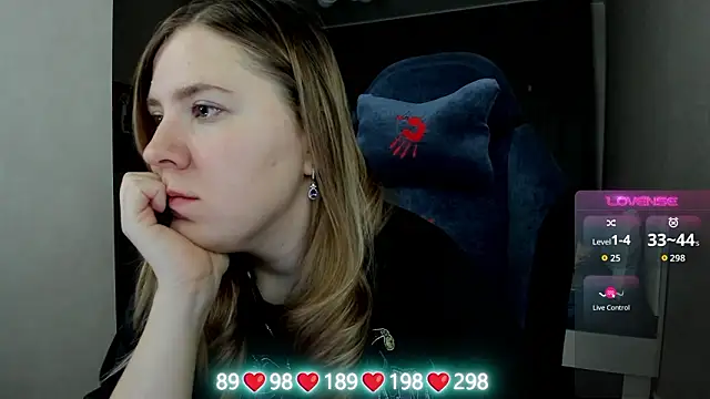 Olivia Munk online show from 02/08/26, 03:43