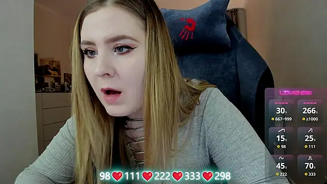 Olivia Munk online show from 02/15/26, 07:51