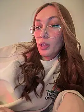 Snapshot of MichelleFerry_ chatting on 01/24/25, 06:03 MichelleFerry online show from 01/24/25, 06:03