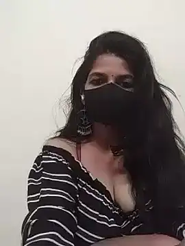 Shuttii 25 online show from 03/07/25, 08:34