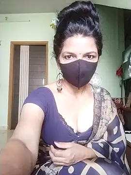 Shuttii 25 online show from 10/13/25, 05:18