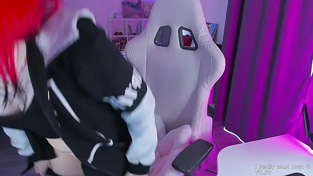 Snapshot of Yumi_Youkai chatting on 03/08/25, 06:54 Yumi Youkai online show from 03/08/25, 06:54