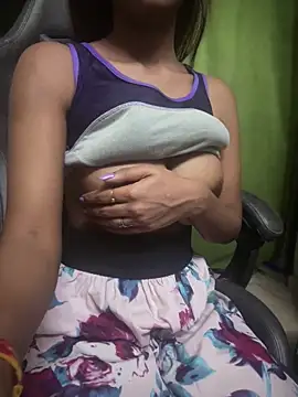 PARI Hun online show from 02/15/26, 04:36