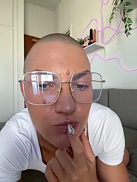 PaulinaSchubert1 online show from 04/27/26, 12:58