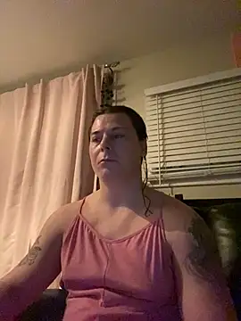 Snapshot of KevieWantsABoobJob chatting on 01/14/25, 12:33 KevieWantsABoobJob online show from 01/14/25, 12:33