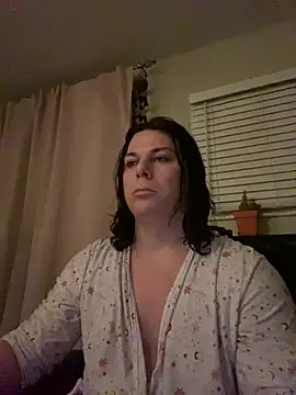 Snapshot of KevieWantsABoobJob chatting on 01/22/25, 02:59 KevieWantsABoobJob online show from 01/22/25, 02:59