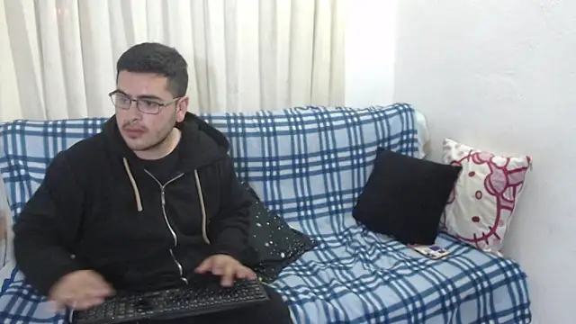 luxury sex 17 online show from 01/03/25, 12:33