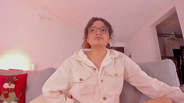 DAHLIA BROWNIE online show from 01/08/25, 11:43