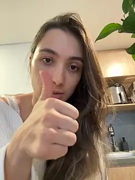 Snapshot of AnnaCastillo_ chatting on 12/01/25, 10:37 AnnaCastillo online show from 12/01/25, 10:37