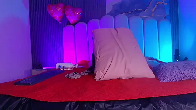 jones maddy  online show from 02/25/26, 11:53