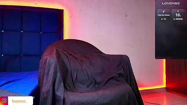 kuzzcoo online show from 03/15/25, 02:12