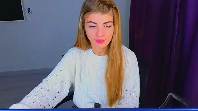 Snapshot of _comefeelme_ chatting on 11/13/25, 03:05 comefeelme online show from 11/13/25, 03:05