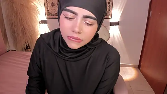 shayla 18 online show from 01/28/25, 07:42