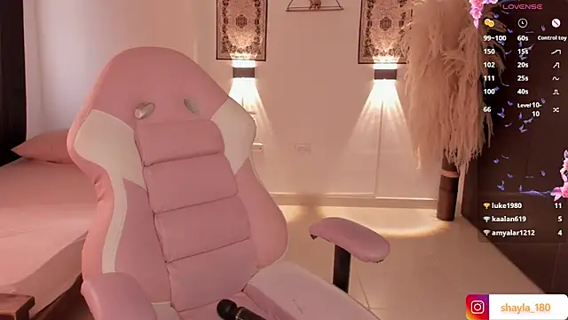 shayla 18 online show from 03/14/25, 08:49