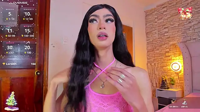 Snapshot of NahiaFox chatting on 12/21/24, 04:41 NahiaFox online show from 12/21/24, 04:41