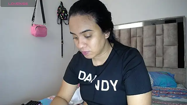 tiffany  pink online show from 04/16/26, 07:58