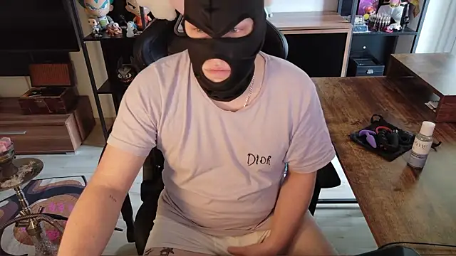 sweetsmile93 online show from 12/22/25, 12:02