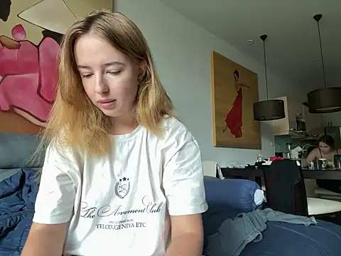 Nura n Sarah online show from 03/04/25, 05:21