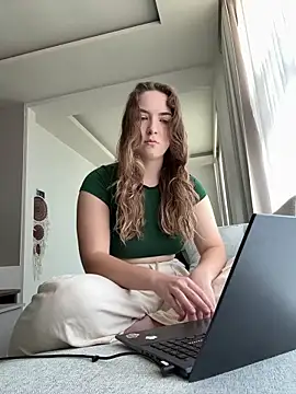 Nura n Sarah online show from 09/25/25, 04:16