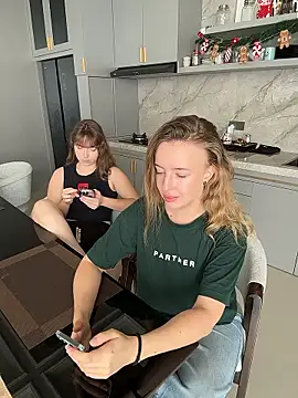 Nura n Sarah online show from 01/11/26, 05:12