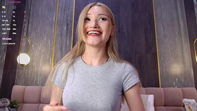 CarolReeves online show from 03/15/25, 04:43