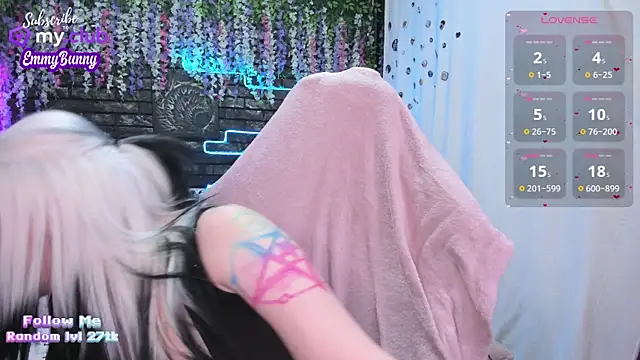 EmmyBunny online show from 02/06/25, 04:47