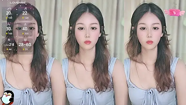 Snapshot of Aimee-520 chatting on 09/09/25, 12:21 Aimee-520 online show from 09/09/25, 12:21