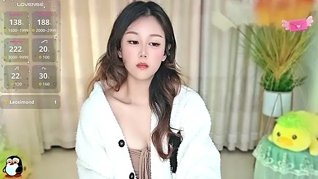 Snapshot of Aimee-520 chatting on 11/02/25, 12:46 Aimee-520 online show from 11/02/25, 12:46