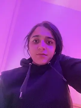 Alicia Ruiz online show from 09/30/25, 06:24