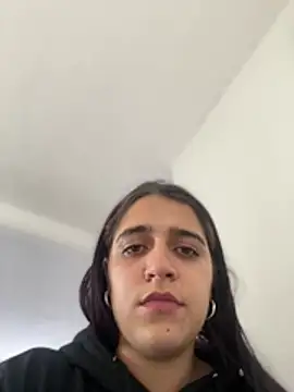 Alicia Ruiz online show from 02/11/26, 06:02