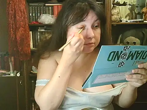 CarrieQPeach online show from 10/12/25, 07:24