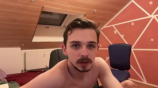 naked psy online show from 12/04/24, 02:42