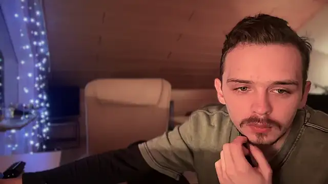 naked psy online show from 01/12/25, 04:00