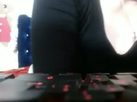 69liamilk69 online show from 01/15/25, 04:04