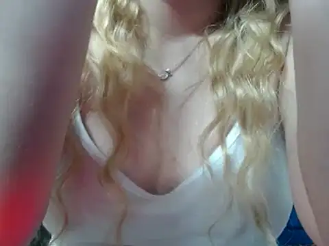 Snapshot of 69liamilk69 chatting on 02/17/25, 05:04 69liamilk69 online show from 02/17/25, 05:04