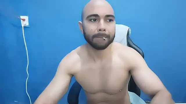 Snapshot of ElmaCannon chatting on 03/08/25, 12:41 ElmaCannon online show from 03/08/25, 12:41