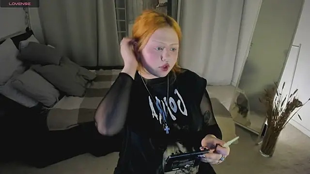 bitchofsun  online show from 10/16/25, 04:52