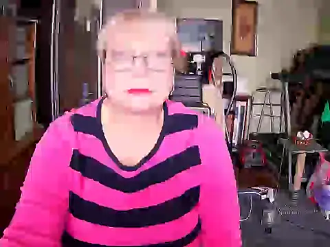 Snapshot of LOLA8888 chatting on 10/19/25, 10:38 LOLA8888 online show from 10/19/25, 10:38