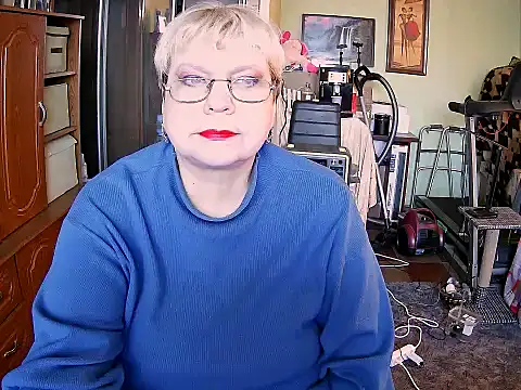 Snapshot of LOLA8888 chatting on 11/03/25, 12:06 LOLA8888 online show from 11/03/25, 12:06