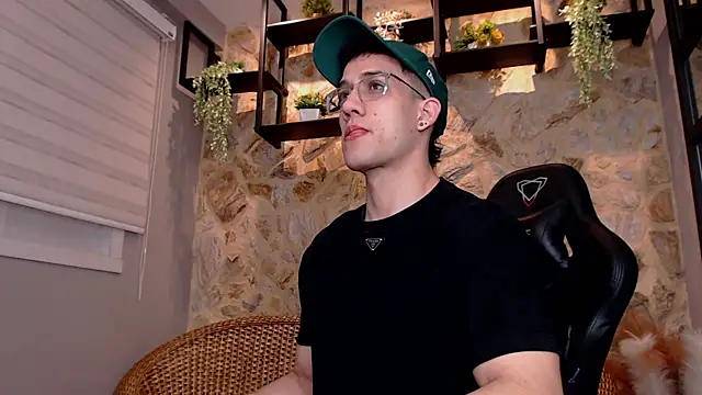 alexgiraldo  online show from 01/15/25, 11:21