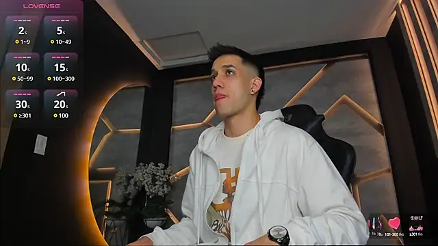 alexgiraldo  online show from 02/01/25, 11:21