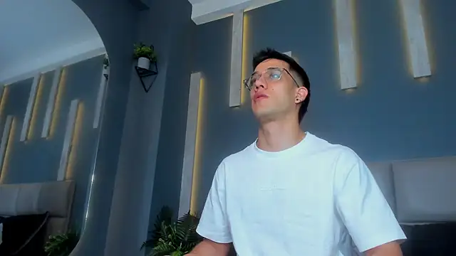 alexgiraldo  online show from 02/05/25, 11:23