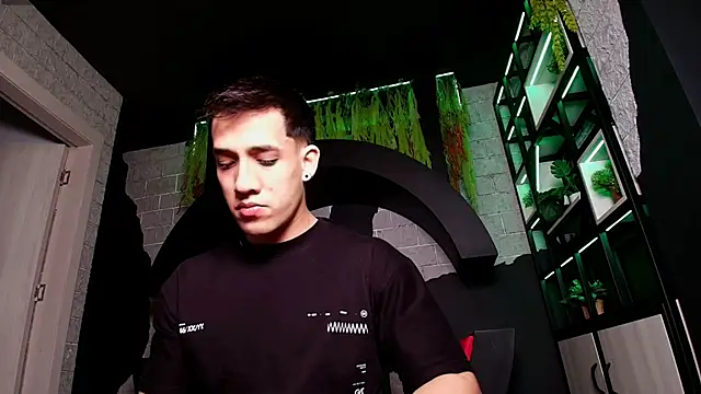 alexgiraldo  online show from 03/17/25, 11:21