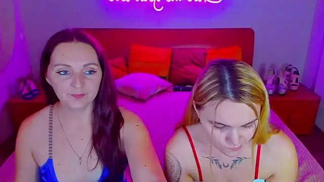 Snapshot of MagicEyess chatting on 12/30/24, 11:26 MagicEyess online show from 12/30/24, 11:26