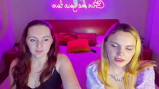 Snapshot of MagicEyess chatting on 03/08/25, 10:43 MagicEyess online show from 03/08/25, 10:43