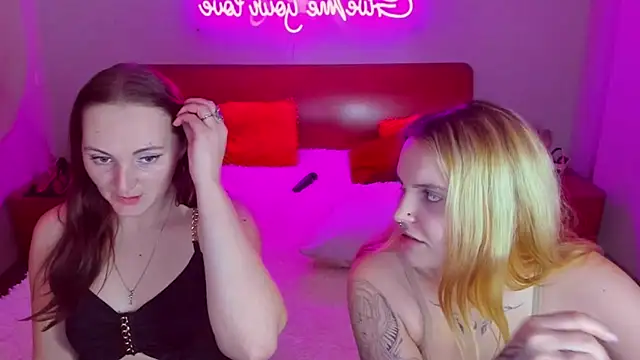 Snapshot of MagicEyess chatting on 03/21/25, 01:45 MagicEyess online show from 03/21/25, 01:45