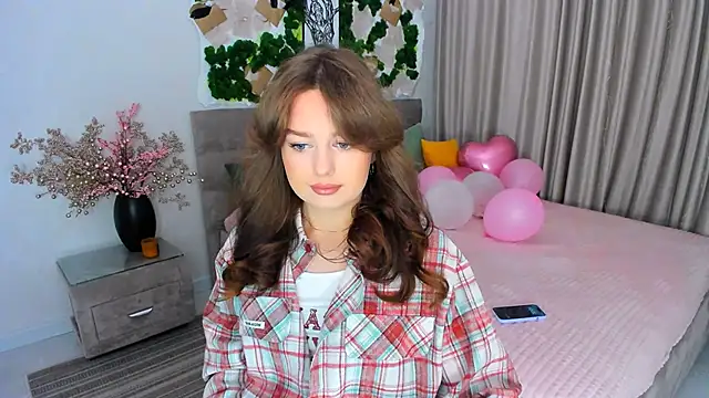 MiracleCurly online show from 03/05/25, 04:02