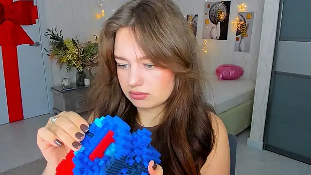 MiracleCurly online show from 03/06/25, 10:26