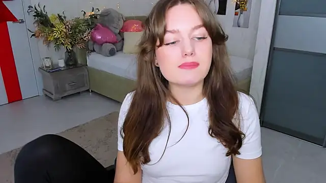 MiracleCurly online show from 03/16/25, 04:23