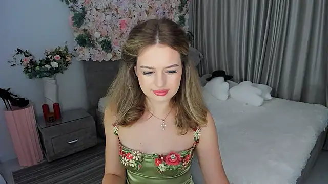 MiracleCurly online show from 09/22/25, 07:27